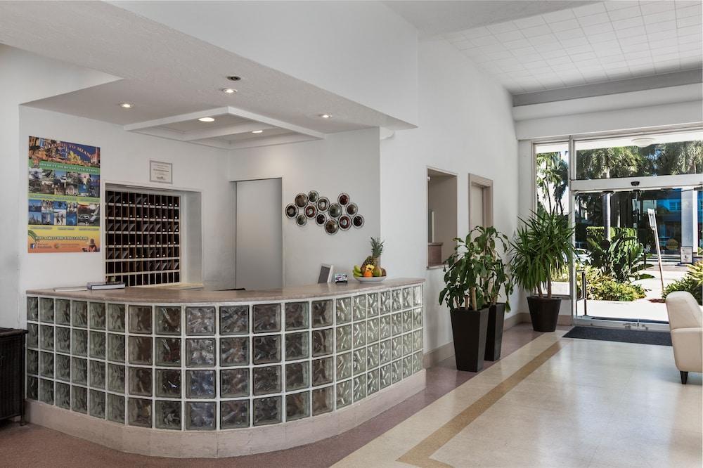 מיאמי ביץ' Tropics Hotel מראה חיצוני תמונה
