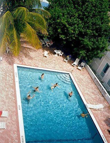 מיאמי ביץ' Tropics Hotel מראה חיצוני תמונה